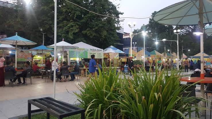 Destinasi wisata ngabuburit surabaya wisata kuliner semut