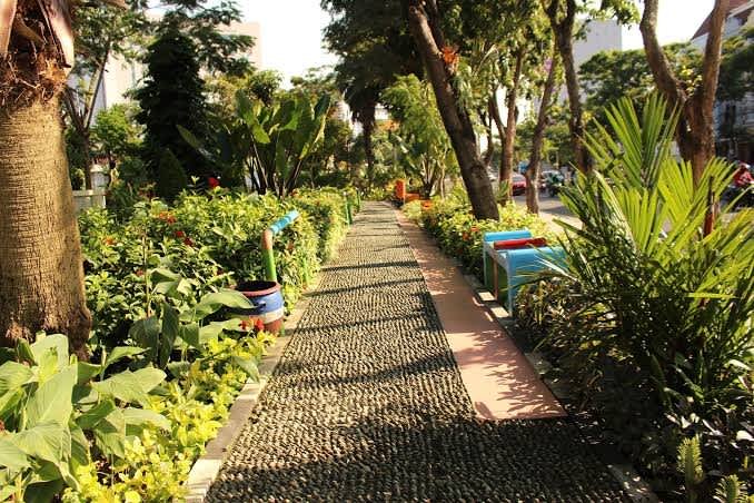 Destinasi wisata ngabuburit surabaya wisata jalan gubeng 