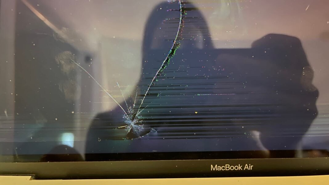 Monitor IPS Pecah