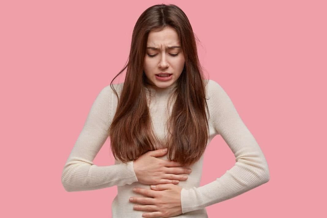 haid warna coklat berpanjangan, penyebab haid coklat, cara mengatasi haid coklat, siklus menstruasi, hormon tidak seimbang, PCOS, endometriosis, infeksi reproduksi