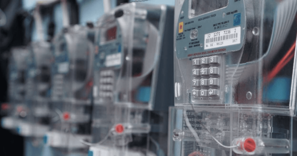 Over Limit, cara mengatasi KWH Over Limit, pemakaian listrik, konsumsi daya, tagihan listrik, penghematan listrik, penggunaan alat elektronik