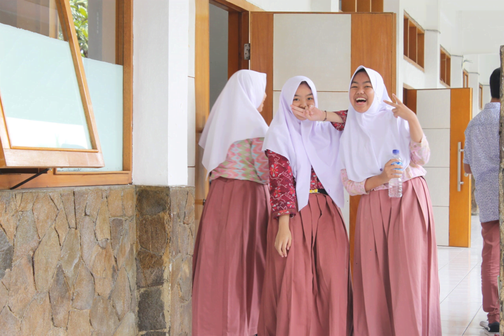 perkelahian antar pelajar, cara mengatasi perkelahian antar pelajar, tawuran pelajar, kekerasan di sekolah, solusi konflik pelajar
