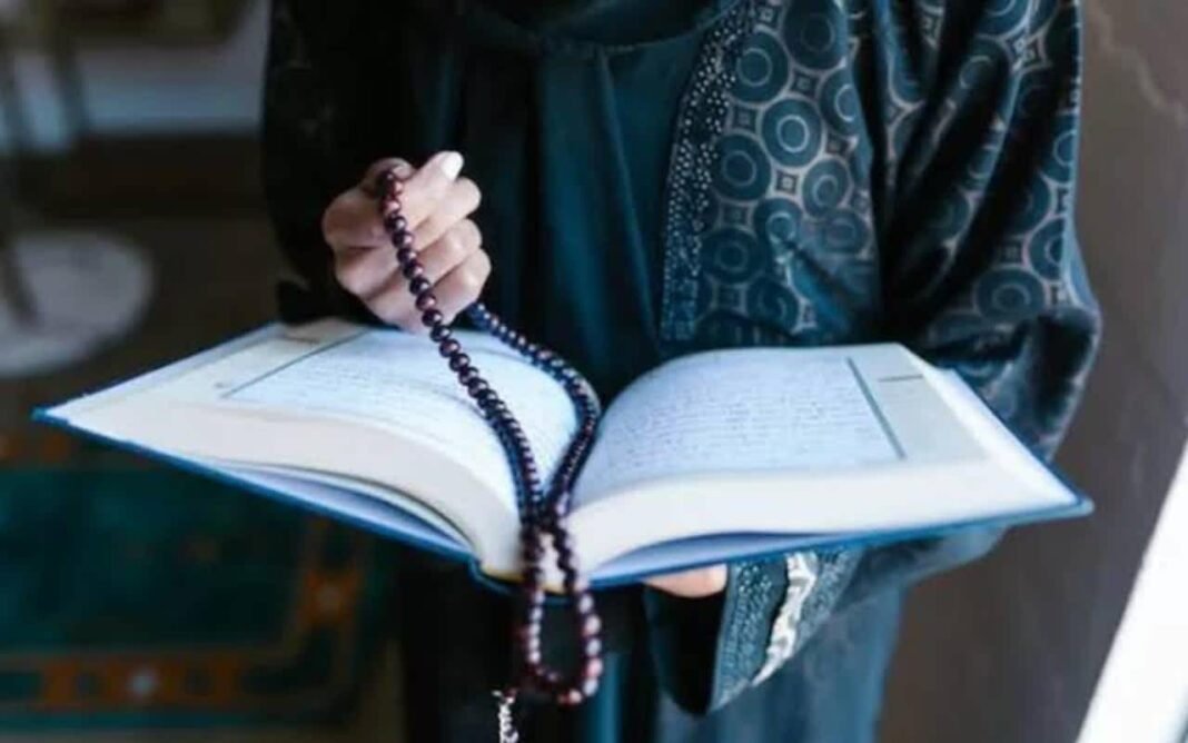 Amalan Simpel Saat Puasa, Ibadah Ramadhan, Pahala Puasa, Dzikir dan Doa, Sedekah di Bulan Puasa, Shalat Sunnah Ramadhan, Kebiasaan Baik