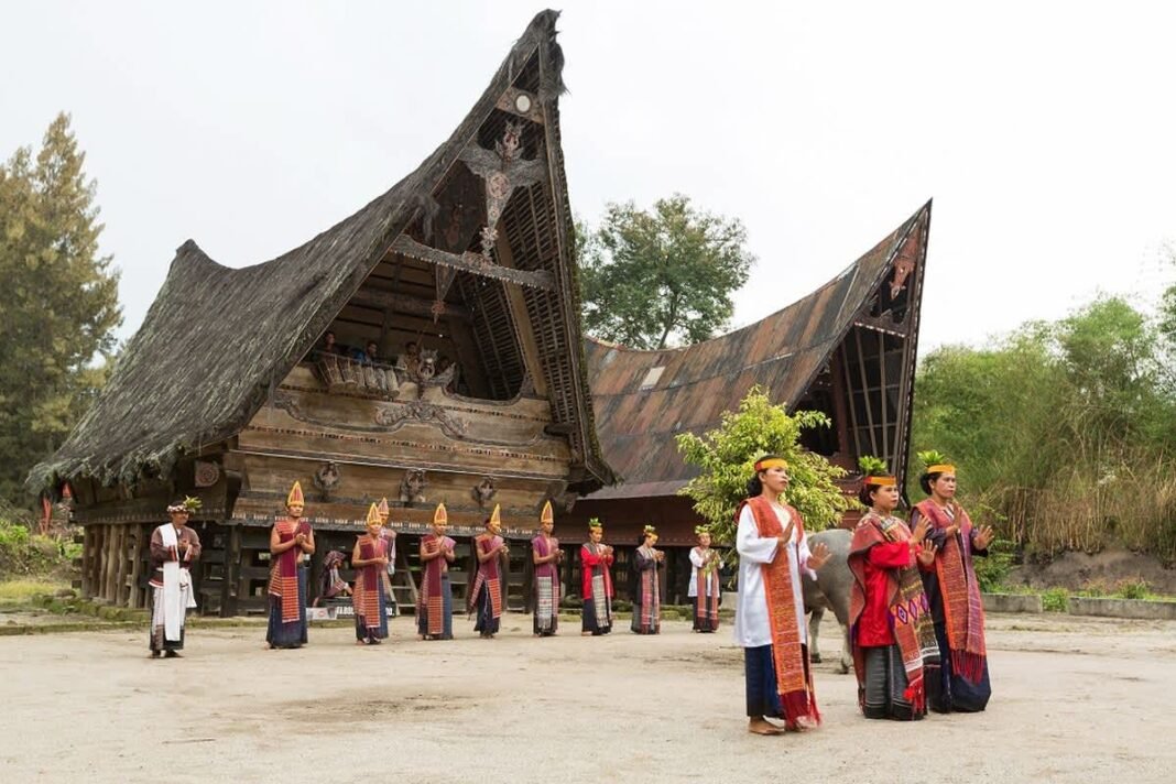 suku di Sumatera, budaya Sumatera, suku Batak, suku Melayu, suku minoritas, adat Sumatera, tradisi suku Indonesia