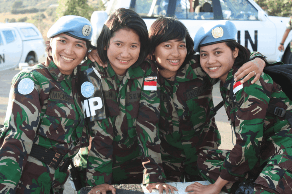 Angkatan Bersenjata, pertahanan negara, militer Indonesia, keamanan nasional, modernisasi TNI, bela negara, peran TNI