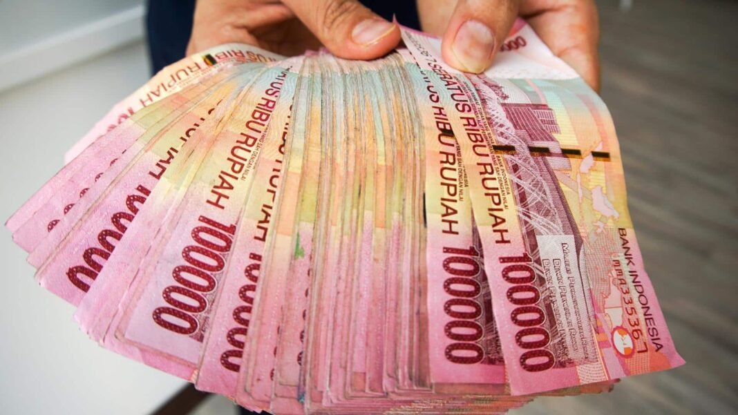 UMR Purwokerto 2025, UMK Banyumas 2025, Upah Minimum Purwokerto, Gaji Minimum 2025, Kenaikan UMR Jawa Tengah, Info UMR Terbaru