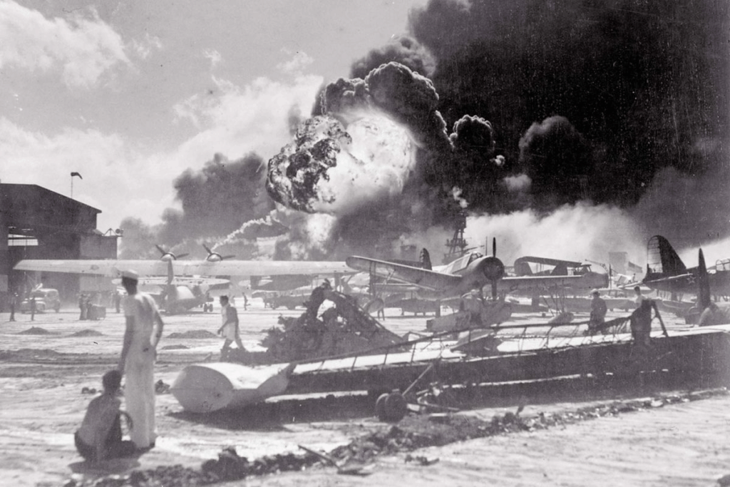 Perang Dunia 2, Sejarah Perang Dunia, Dampak Perang Dunia, Blok Poros dan Sekutu, Invasi Jerman, Bom Atom Hiroshima