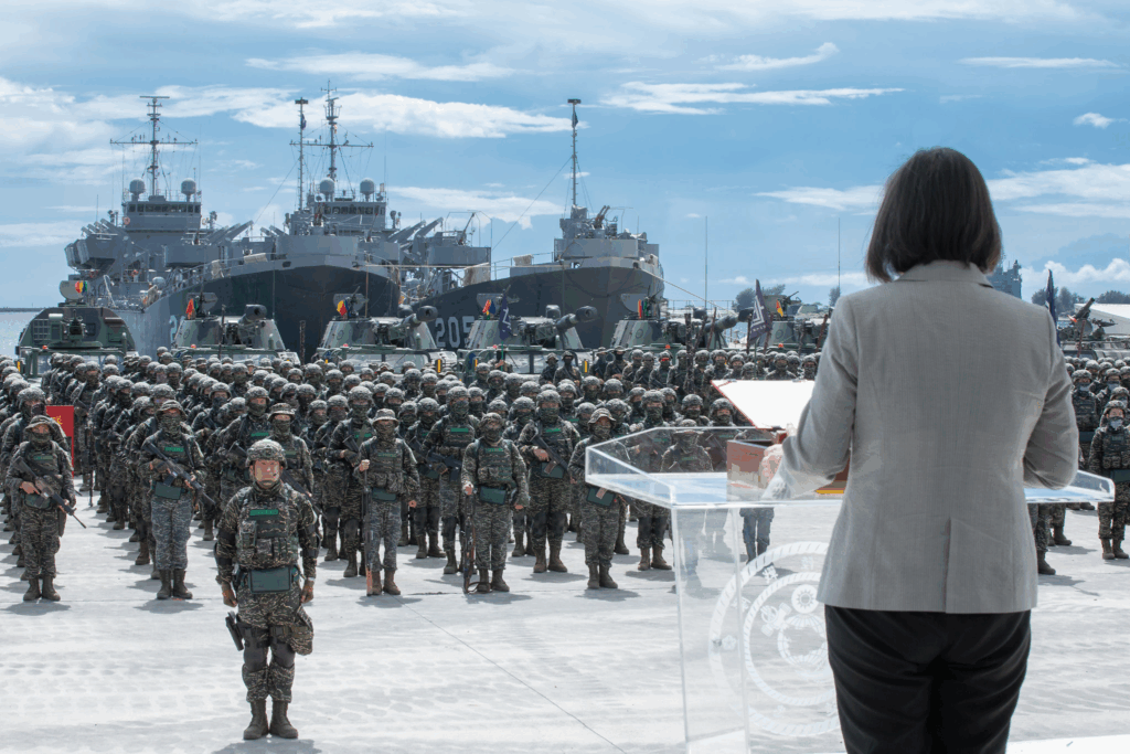 marinir adalah, pasukan elit TNI AL, tugas marinir, pelatihan marinir, operasi marinir, keahlian marinir, marinir indonesia, korps marinir