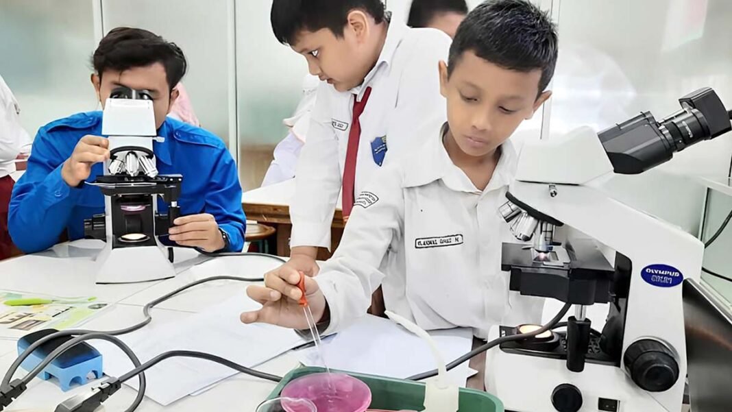 ekskul sains ekstrakurikuler