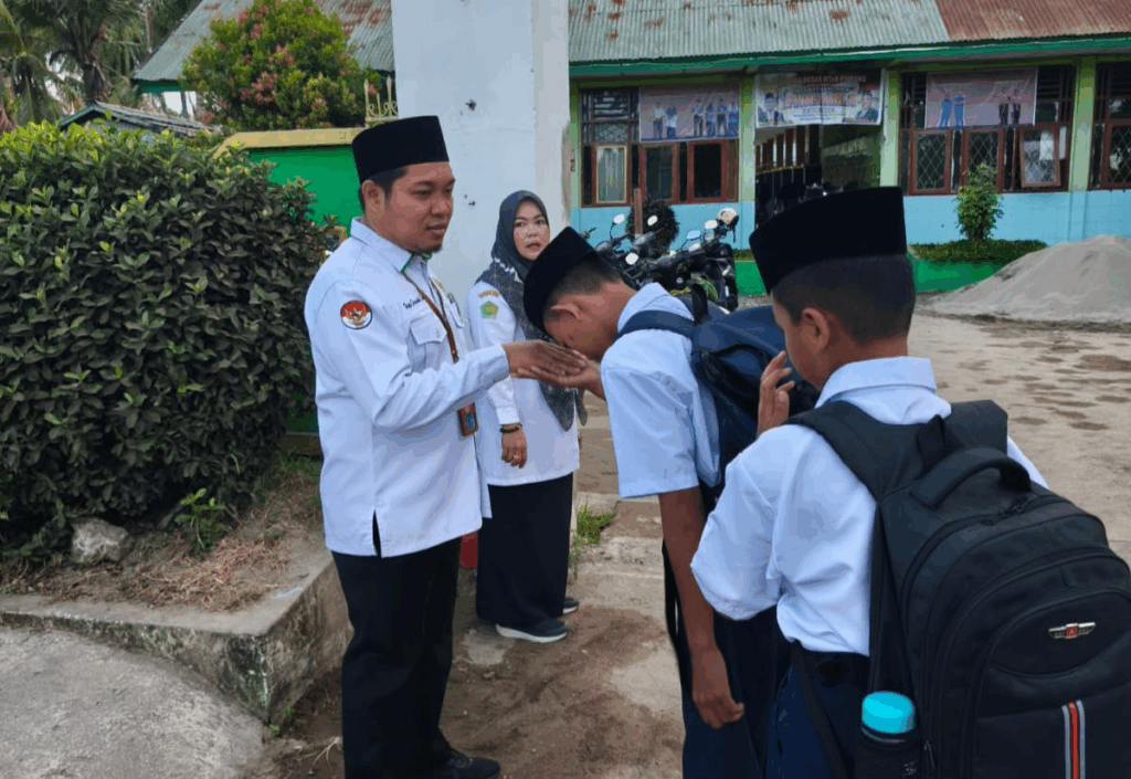 Tugas Piket Guru Fungsi