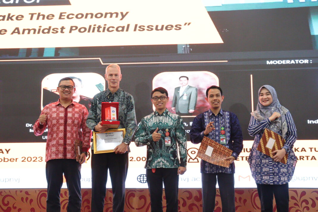Isu Sosial dan Kemanusiaan dalam Kapita Selekta 2026