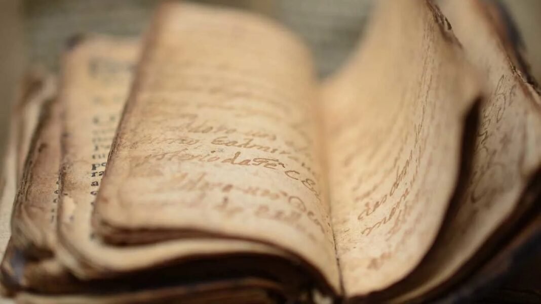 memahami interpretasi sejarah adalah