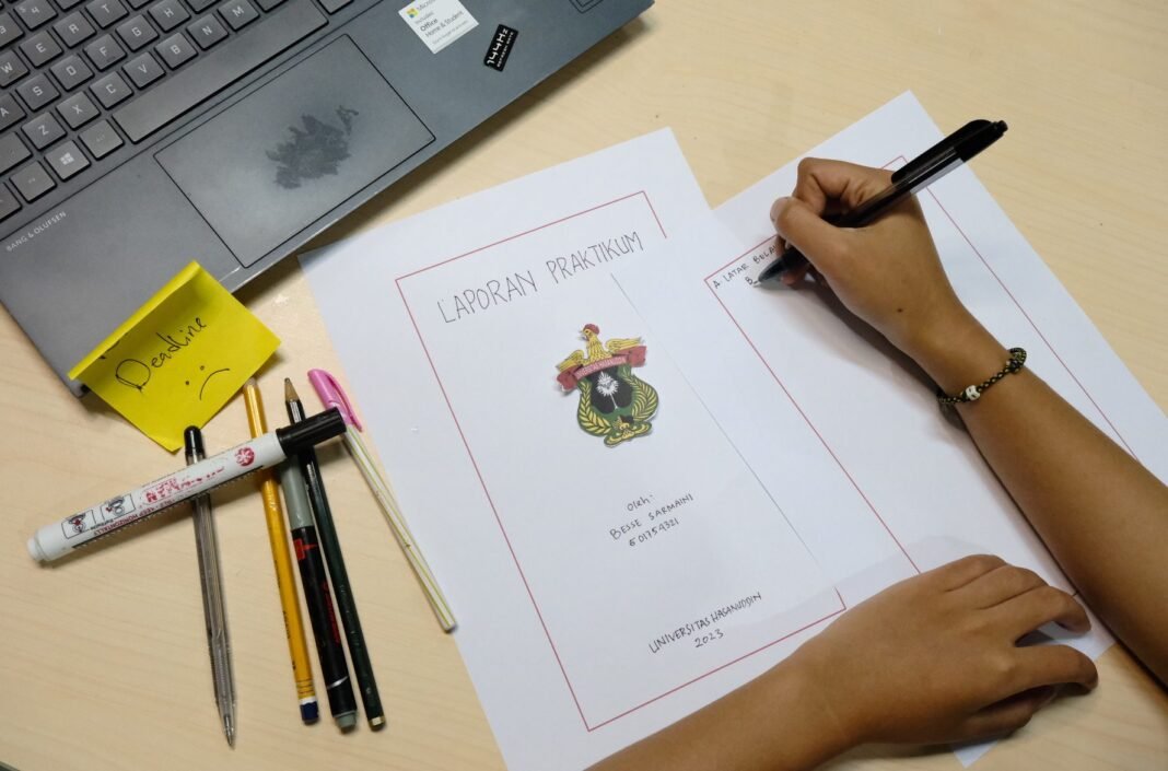 Tugas Kuliah Tulis Tangan Sebagai Senjata Ampuh Melawan Plagiarisme Digital