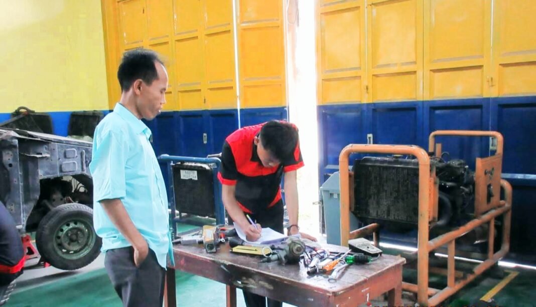 Memahami Lebih Dalam Apa Itu Pengertian PKL SMK