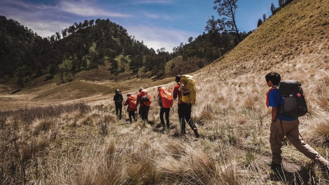 Mengenal Lebih Jauh Apa Arti Hiking